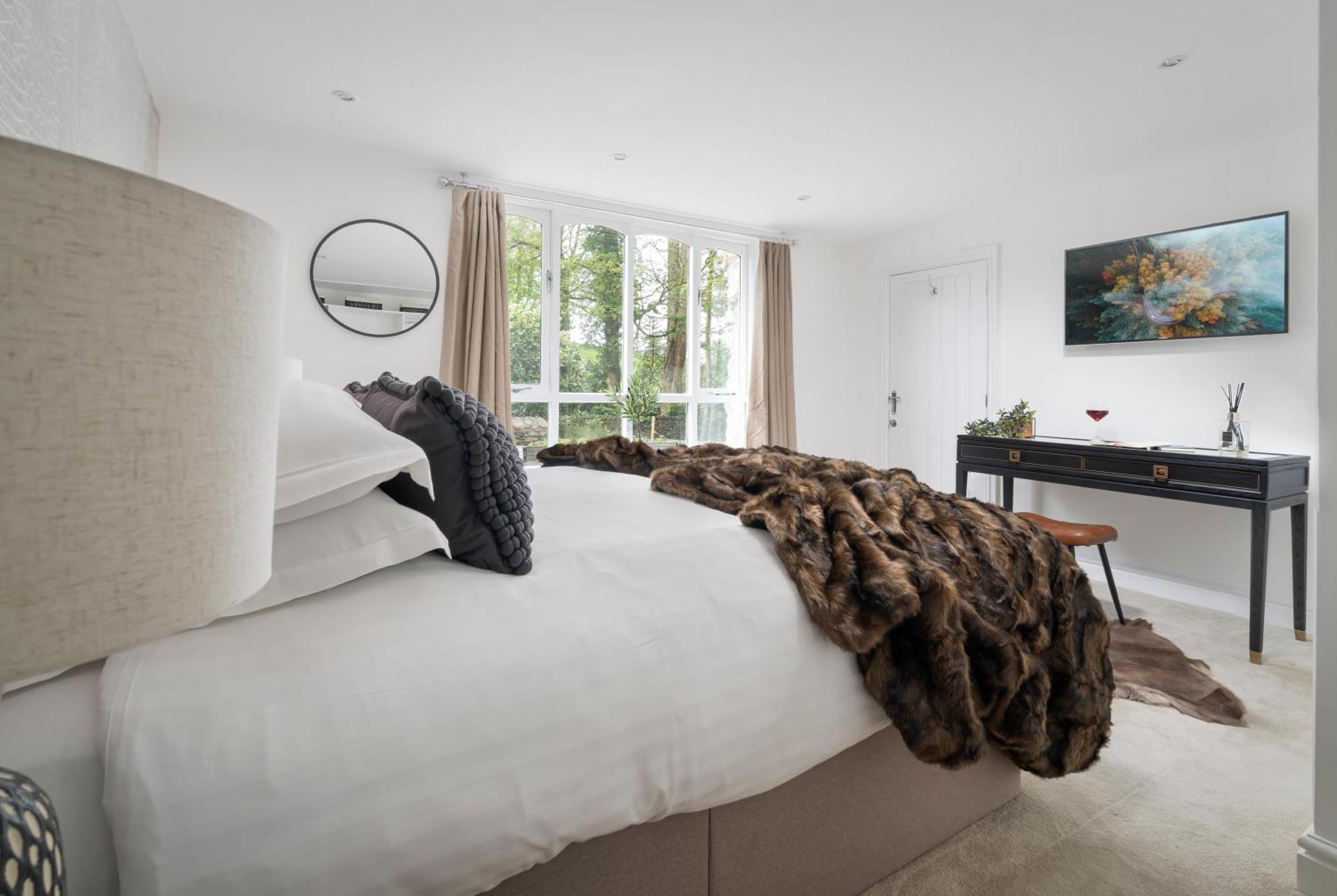 Aphrodites Group - Luxury Hot Tub Suites In Central Lake District! Bowness-on-Windermere Esterno foto