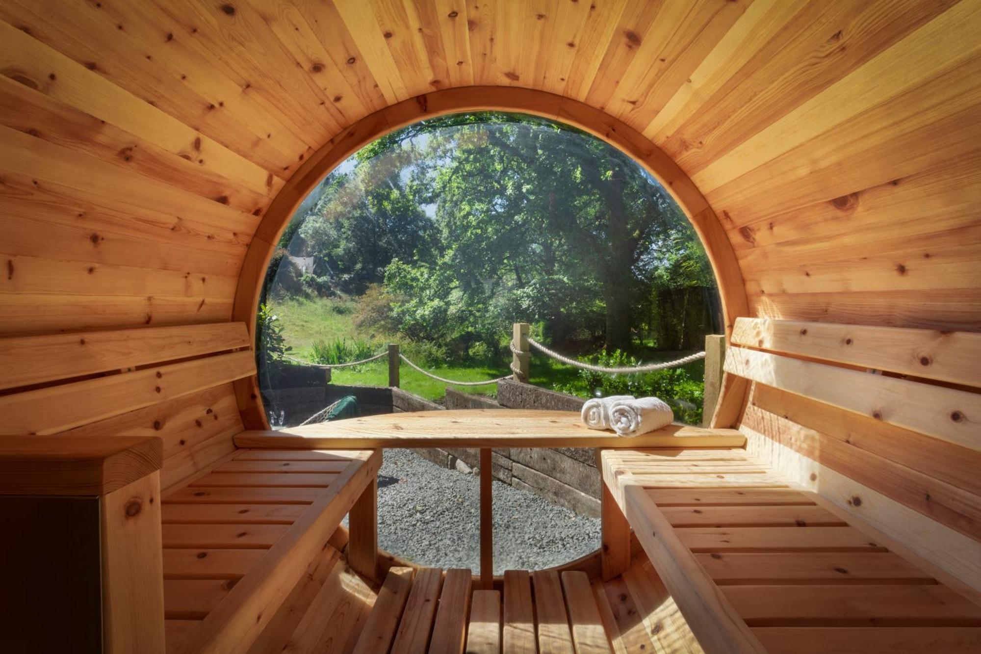 Aphrodites Group - Luxury Hot Tub Suites In Central Lake District! Bowness-on-Windermere Esterno foto