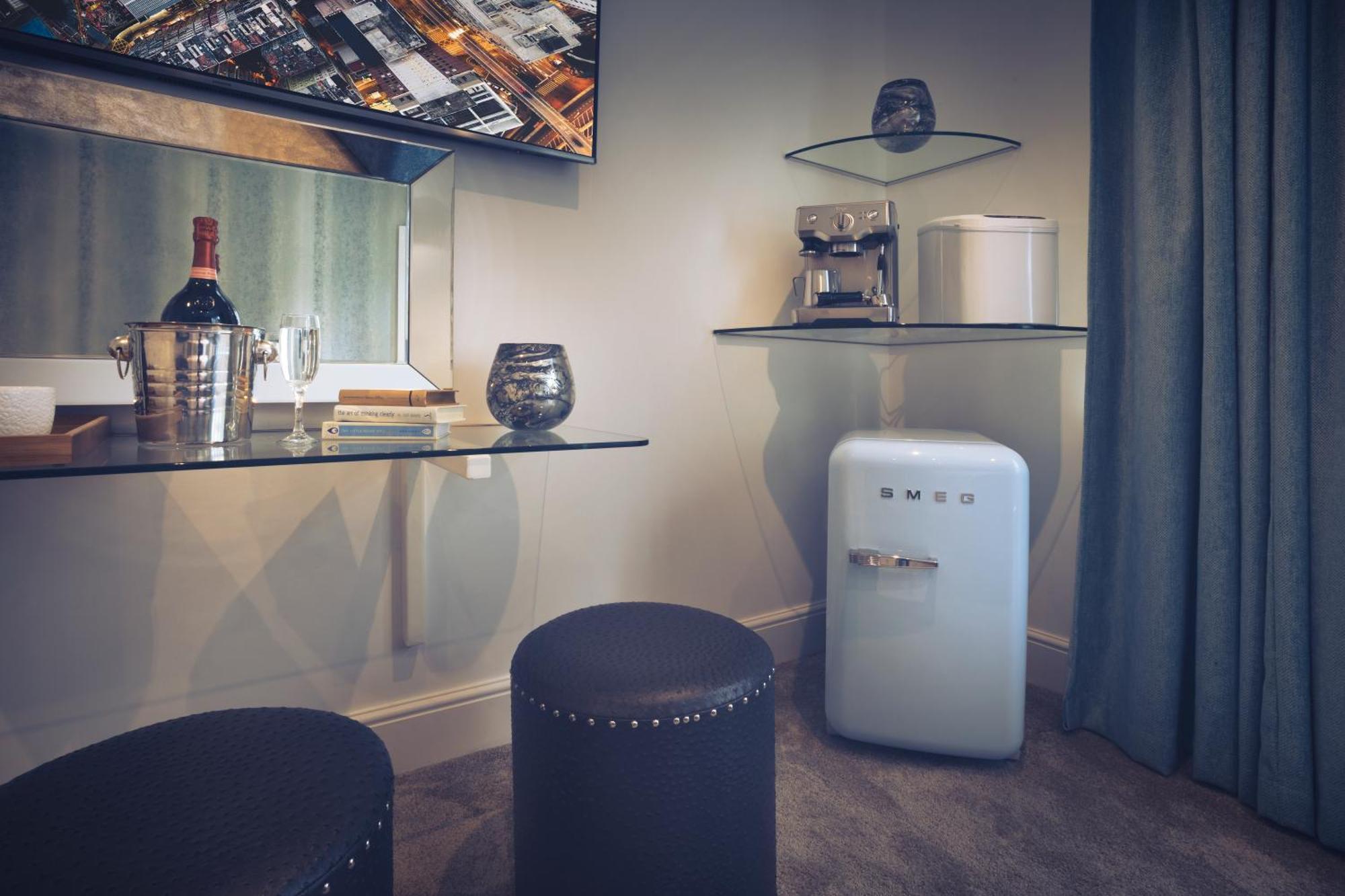 Aphrodites Group - Luxury Hot Tub Suites In Central Lake District! Bowness-on-Windermere Esterno foto