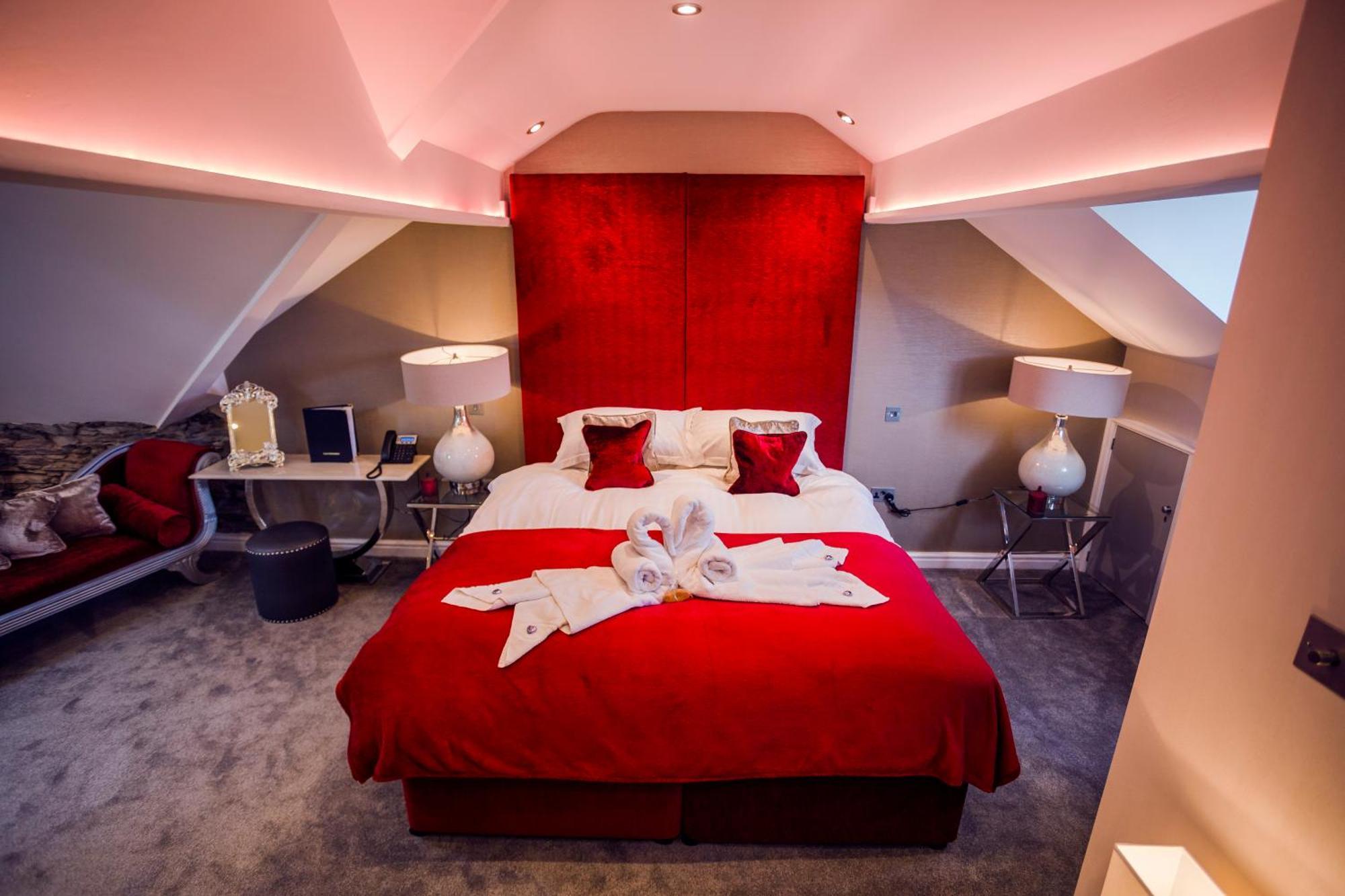 Aphrodites Group - Luxury Hot Tub Suites In Central Lake District! Bowness-on-Windermere Esterno foto