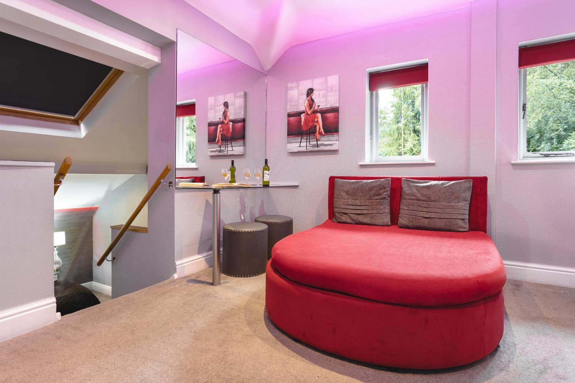 Aphrodites Group - Luxury Hot Tub Suites In Central Lake District! Bowness-on-Windermere Esterno foto