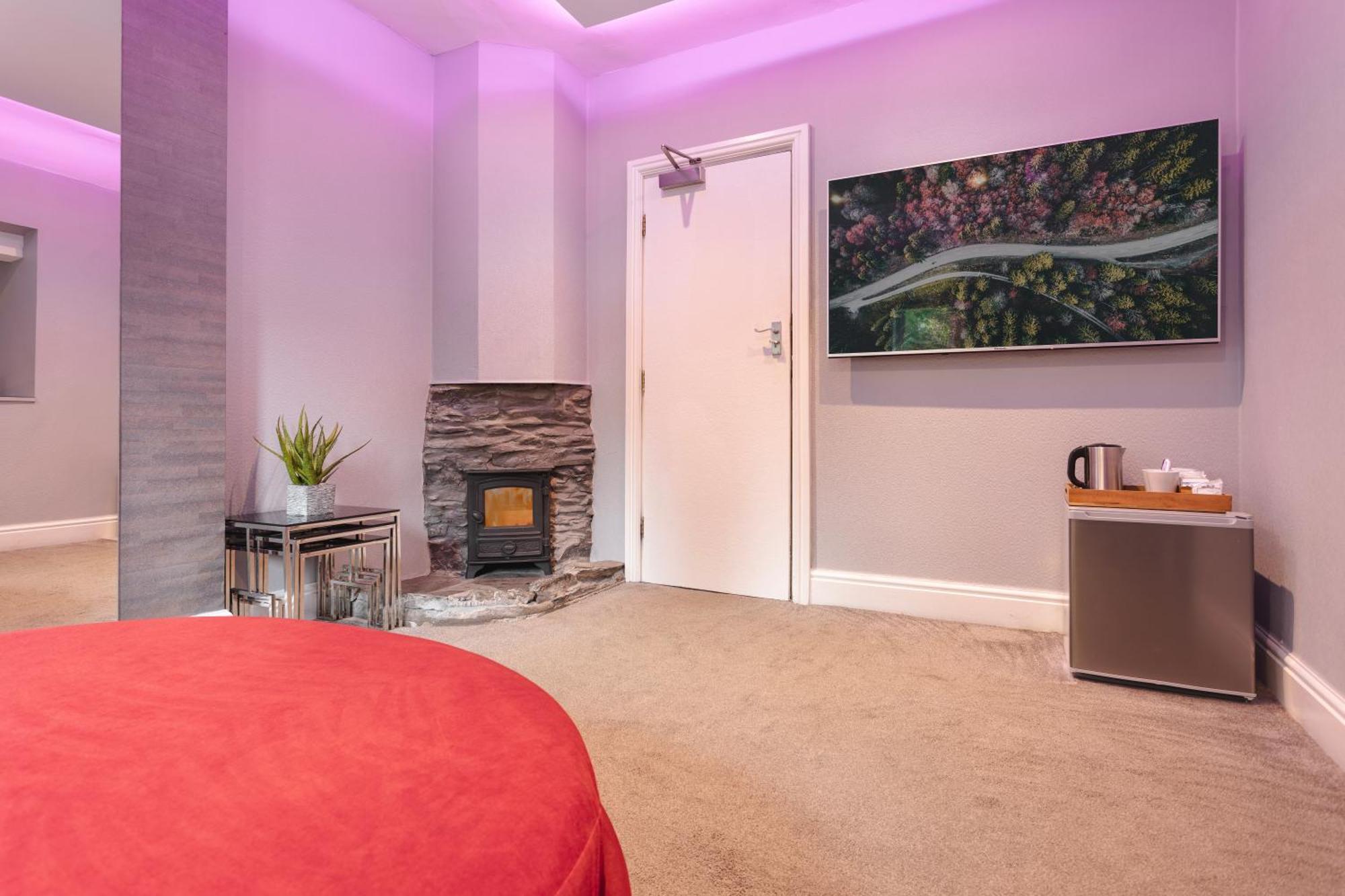 Aphrodites Group - Luxury Hot Tub Suites In Central Lake District! Bowness-on-Windermere Esterno foto